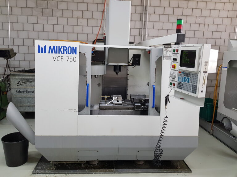 MIKRON VCE750, 3-Achsen Fräsmaschine